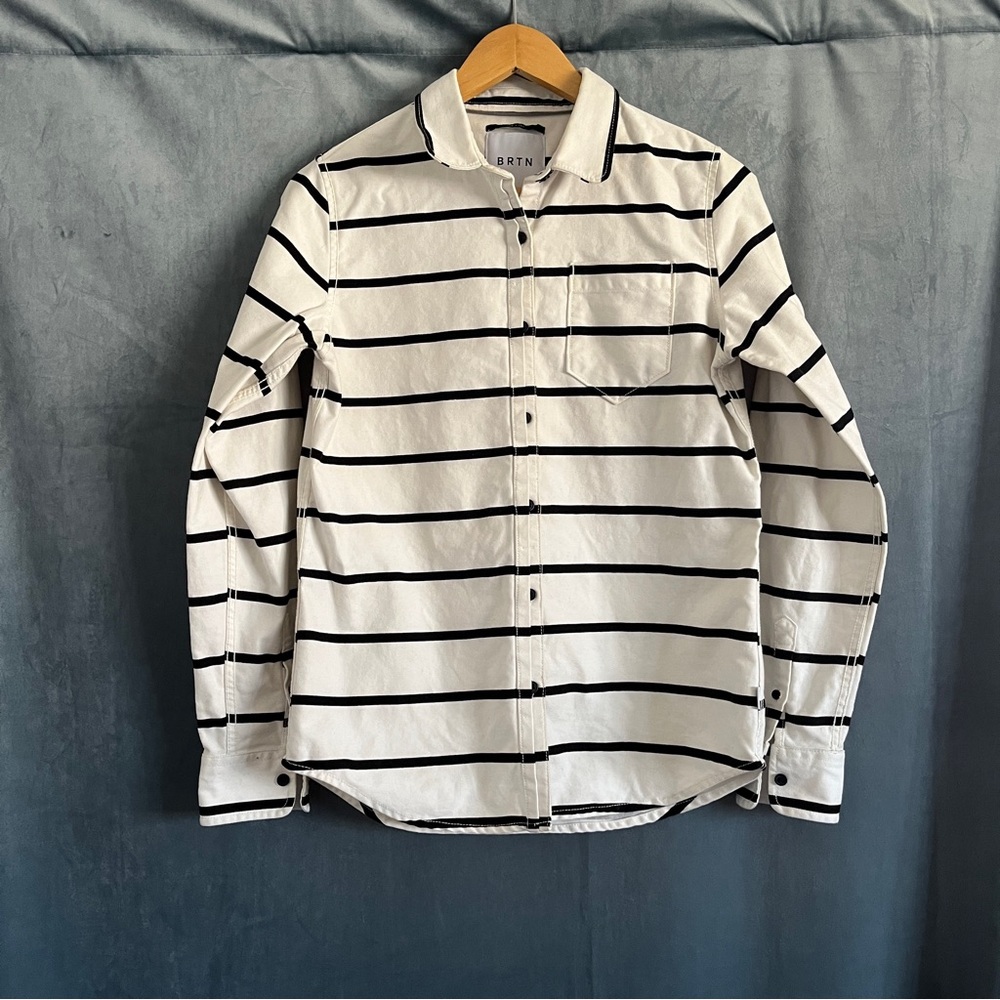 Men's BRTN Burton White and Black Striped Long Sleeve Button Down Shirt EUC Sz M